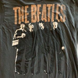 2/$10 💝 Beatles tee 1960s music band merch ☮️🎵